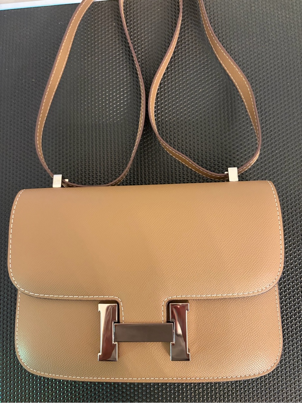 Silver Hardware Real Leather Shoulder/Crossbody bag with and H Closure - Picture 12 of 12